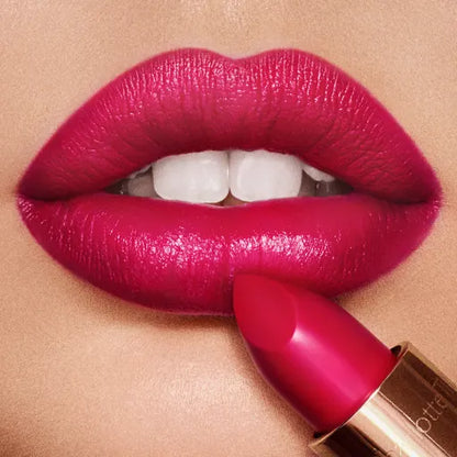 Charlotte Tilbury 
K.I.S.S.I.N.G Satin Shine Lipstick